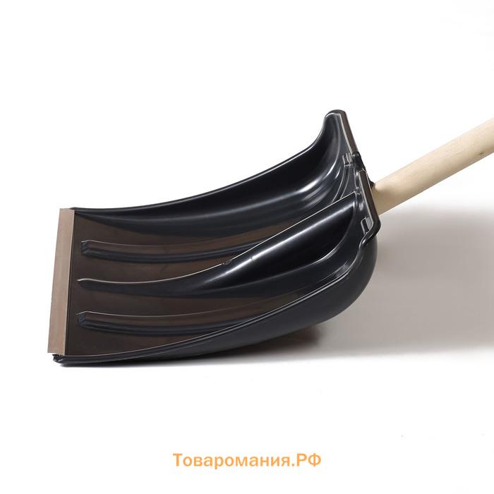 Лопата для уборки снега, пластиковый ковш 380×365 мм, металлическая планка, деревянный черенок, «Снеговик»