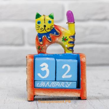 Деревянный календарь "Котёнок"7х4х10 см  МИКС (2 языка)