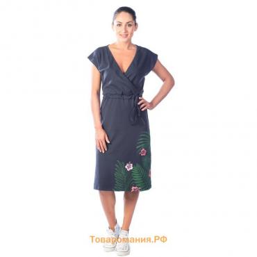 Платье женское «Тропические цветы», размер 50, цвет серый
